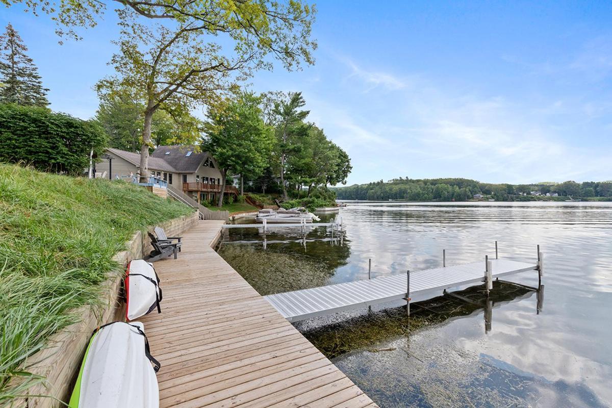 Lakeside Getaway With Dock, Firepit, Grill Newaygo Экстерьер фото